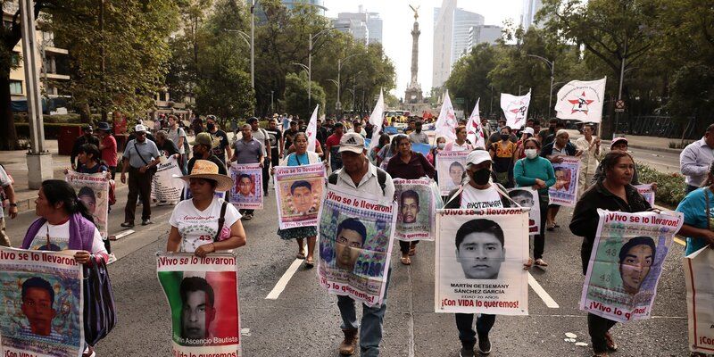 Delapan Tentara Meksiko Terlibat Dalam Perculikan 43 Mahasiswa dan Ditahan