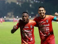 Kemenangan Bali United Atas Pemuncak Klasemen Dewa United dalam Hasil Liga 1 2023/2024