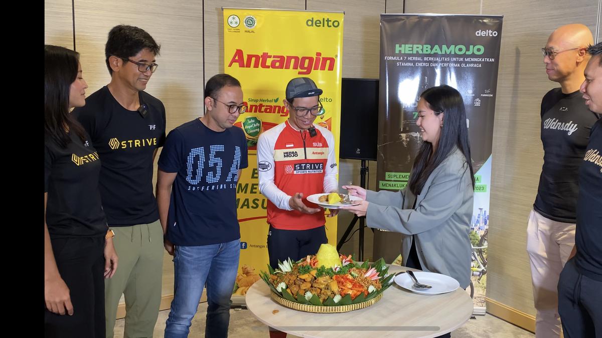 Pesepeda Indonesia Dzaki Wardana Berhasil Mengatasi Trans AM Bike Race