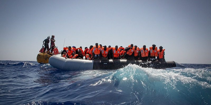 Hampir Tenggelam 130 Imigran Ilegal Diselamatkan oleh Otoritas Maroko di
