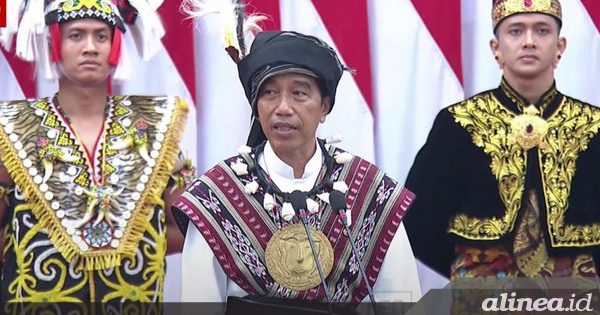 Sidang Tahunan MPR Jokowi Terkesan Tidak Senang dengan Gelaran Pak