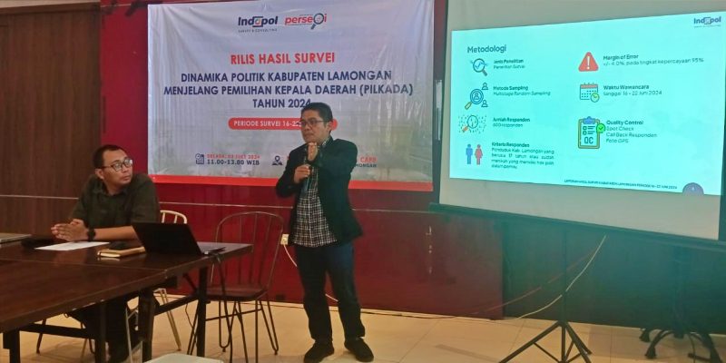 Lamongan Community Still Wants Yuhronur Efendi to Become Regent