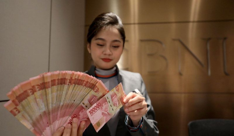 Rupiah Strengthens as Inflation Decreases